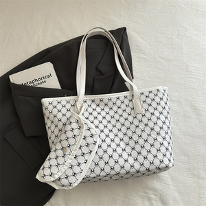 Sac fourre-tout grande capacité pour <span class=keywords><strong>femme</strong></span> avec <span class=keywords><strong>pochette</strong></span>, réversible 2-en-1, sac à bandoulière en PU, sac à main léger de créateur pour le <span class=keywords><strong>travail</strong></span> quotidien, sac d'université - Product Image 6