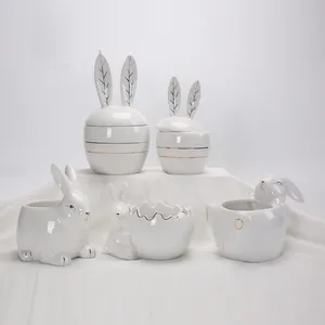 イースターの家のデスクトップの装飾卵の像とウサギの置物イースターバニーウサギ