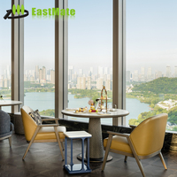 Ensemble table et chaises de salle à manger en bois massif, design traditionnel, durable, qualité cinq étoiles, mobilier commercial pour hôtels et restaurants