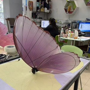 Nuevo Juguete de Mariposa Voladora con Control Remoto, Luz LED Recargable, Alas Mágicas Desmontables, para Fiestas y Bodas - Product Image 1