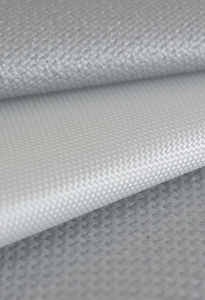 Rouleau de <span class=keywords><strong>tissu</strong></span> non tissé composite gaufré imperméable et <span class=keywords><strong>isolant</strong></span> thermiquement avec feuille d'aluminium réfléchissante pour matériaux d'isolation - Product Image 3