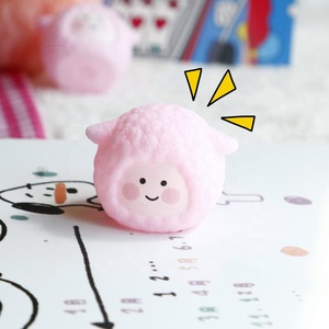 ของเล่นบีบแกะร้องเสียง TPR น่ารักสำหรับเด็กอายุ 5 ถึง 7 ปี ขายส่ง - Product Image 5