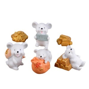 Adornos de ratas de dibujos animados en miniatura de resina con lingotes de oro y monedas, decoración de estilo chino para bonsáis y llaveros - Product Image 5