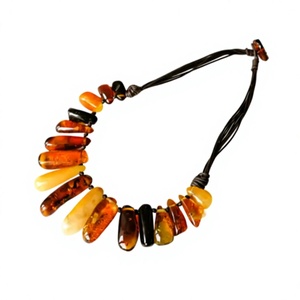 Colliers de perles de taille personnalisable pour femmes bijoux de mode en acrylique Style ange meilleur Design charme en résine personnalisé Offre Spéciale en gros - Product Image 2