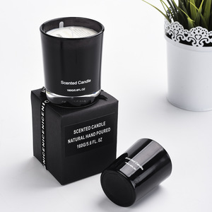 Vela aromática en frasco de vidrio blanco y negro, hecha a mano con cera de soja, sin humo, para decoración del hogar. - Product Image 3