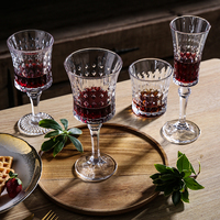 Franse Stijl Op Maat Gemaakt Creatief Kristal Vintage Geperst Transparant Bekerglas Voor Wijn