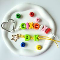 Perles de lettres en acrylique colorées DIY à grand trou pour pendentifs et boucles de chaussures