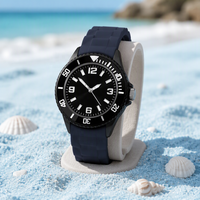 Montre à quartz pour homme, cadran noir analogique, bracelet en silicone, boîtier rond, résistante à l'eau, montre-bracelet décontractée pour l'extérieur