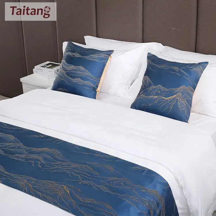 Wholesale Hotel Bedding Bed Cover And Runner Set Customized Modern Theme Hotel Bed Runner Set