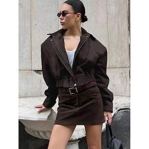 เสื้อแจ็คเก็ตมอเตอร์ไซค์ผู้หญิงแบบสั่งทำพิเศษ ปี 2026 ผ้าหนังกลับเทียม แขนยาว ซิปหน้า กันลม เสื้อนอกสำหรับฤดูใบไม้ร่วง - Product Image 3