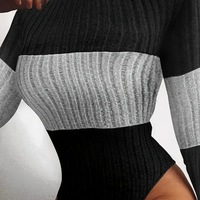 Combinaison à col roulé à manches longues pour femmes |   Haut ajusté en tricot côtelé à blocs de couleur |   Combinaison de style français pour femmes