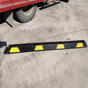 Butées de stationnement en caoutchouc pour <span class=keywords><strong>garage</strong></span>, sécurité de stationnement, avec bande réfléchissante, 1830 - Product Image 2