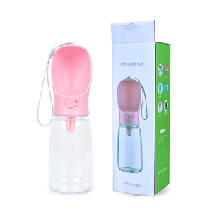 Fabricant en gros pas cher filtre bleu rose portable chien bouteille d'eau pour animaux de compagnie pour usage extérieur - Product Image 1