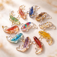 Décorations et souvenirs en résine de quartz naturel Guanlan : Statues miniatures de poissons Koi, tendance mode