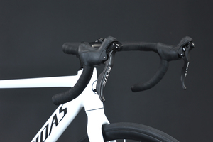Bicicleta de Carretera Nueva 2025, Fabricada en China, 18 Velocidades, Llantas de 40 mm, Frenos de Disco 700C, R-014 - Product Image 2