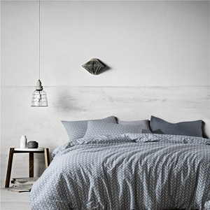 En promotion : Ensemble de housse de <span class=keywords><strong>couette</strong></span> en coton 3 pièces, motif flèches gris doux, literie en coton aérien et rafraîchissant, linge de lit antidérapant et durable - Product Image 2