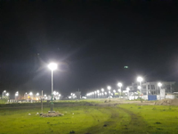 Luces Solares LED de Jardín de 50W con Sensor de Movimiento, Controlador MPPT, Impermeables IP65, Ángulo de Haz de 360°, Control Remoto Inteligente, Garantía de 3 Años