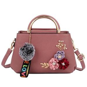 Bolsos de Mano para Mujer, de Diseño de Lujo, en Cuero PU, con Asa para Hombro, Adornos de Flores, Remaches y Colgante de Bola de Peluche - Product Image 1