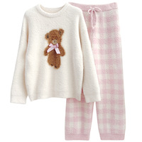Pyjama doux et moelleux en demi-laine pour femme, motif ourson mignon avec nœud, col rond, pantalon épais à carreaux, tenue d'intérieur