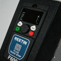 Variateur de fréquence modulaire VFD REETIN KECEN F600 37kW 380V triphasé haute performance à commande vectorielle pour le contrôle de la vitesse des moteurs AC