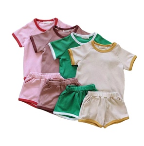 ชุดเสื้อผ้าฤดูร้อนแบบปรับแต่งได้สำหรับเด็กขนาดใหญ่พิเศษ2-Pcs ลายลำลองสีทึบตัดกับวาฟเฟิลผ้าฝ้ายสไตล์หวาน - Product Image 1
