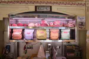 Jambon Cuit NUSTRAN de QUALITÉ SUPÉRIEURE FABRIQUÉ en ITALIE pour l'EXPORTATION Sélection GVERDI Jambon Cuit Fabriqué en Italie - Product Image 4