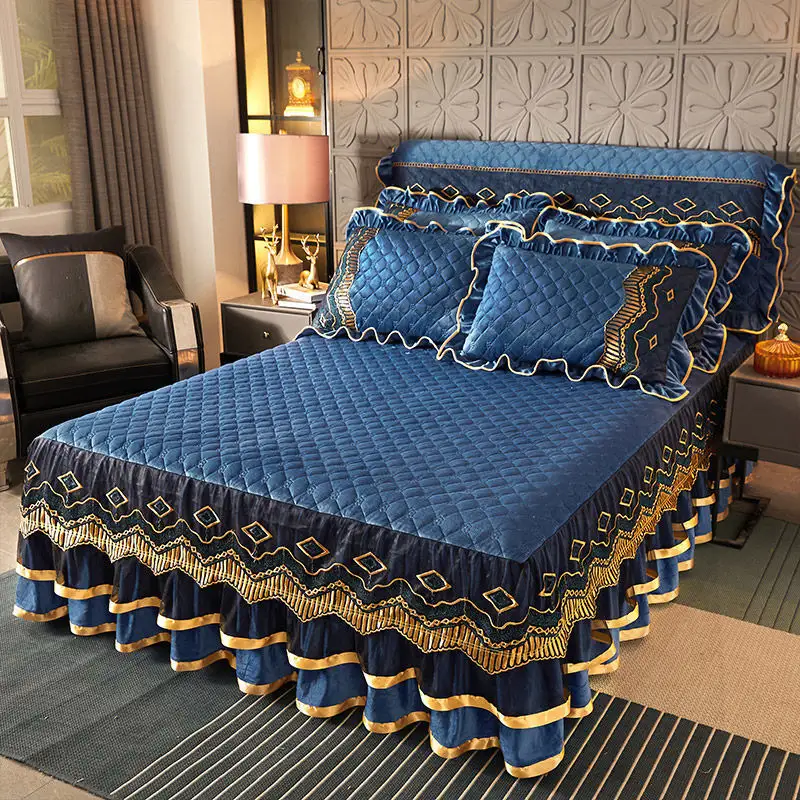 Custom Polyester Bed Skirt Three-piece Dustproof Bed Cover Pillow Cover Thickened Quilt Cover Bedding Set Luxury Bed Sheets 40