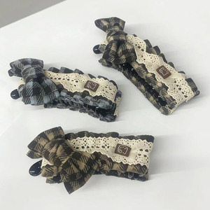 Pinza para el pelo estilo campestre francés con lazo de encaje, nueva pinza con borde de diamantes de imitación, pinza para flequillo con cinta, accesorio dulce para el pelo tipo pico de pato - Product Image 3