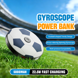 Power Bank a Forma di Pallone da Calcio 5000mAh/10000mAh, Caricabatterie Esterno Portatile per Telefoni Cellulari, Compatibile con iPhone Samsung Android - Product Image 4