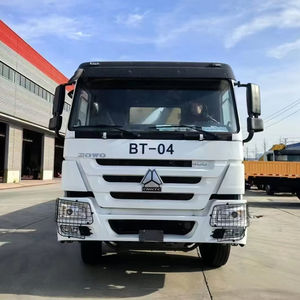 Camion-grue diesel neuf SINOTRUK Howo 6*4, grue de chantier, 12 tonnes, 6,3 tonnes, 8 tonnes, grue mobile hydraulique lourde à vendre - Product Image 1