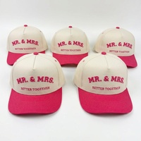 Gorra de Béisbol Personalizada con Bordado en Relieve, de 5 Paneles, para Novios, con la Frase 'Better Together', de Algodón, Dos Tonos, Crema y Rosa, con Cierre a Presión, al por Mayor