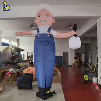 Ballon gonflable en forme de personnage de fermier qui agite la main avec un flacon pulvérisateur