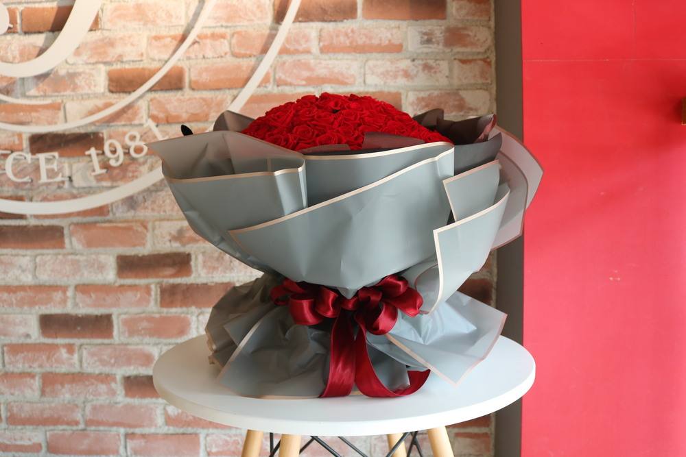 ช่อดอกกุหลาบ108