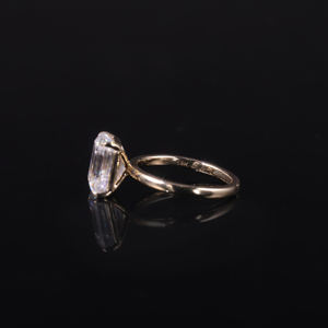 Anillo <span class=keywords><strong>de</strong></span> Oro Minimalista Personalizado AU585 con <span class=keywords><strong>Diamante</strong></span> Moissanita <span class=keywords><strong>de</strong></span> Corte Esmeralda <span class=keywords><strong>de</strong></span> 4 Quilates Certificado por GRA, Oro Puro Sólido <span class=keywords><strong>de</strong></span> <span class=keywords><strong>14</strong></span> Quilates - Product Image 2