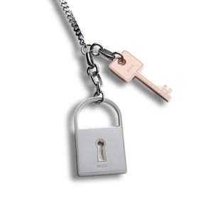 Hot Sale Fashion Luxury Custom Logo Pom Pom Keychain <b>Pink</b> Metal Bracelet Keychain - Product Image 2