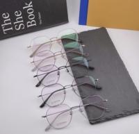 Gafas de retales de montura completa de estilo de diseñador vintage retro al por mayor, monturas ópticas cómodas de titanio puro, sin MOQ, estilo clásico