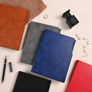 Nouvel arrivage <span class=keywords><strong>de</strong></span> reliure portable sans fil en cuir mat <span class=keywords><strong>de</strong></span> qualité supérieure personnalisable A5 cahier en papier Dowling pour <span class=keywords><strong>extraits</strong></span> <span class=keywords><strong>de</strong></span> livres - Product Image 1