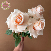 Vente en gros d'usine, rose artificielle de haute qualité, blanche et rose, rose de jardin, rose au toucher réel, pour la décoration de table de mariage