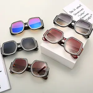 Gafas de sol de gran tamaño con diamantes de imitación para mujer, lentes de sol con cristales cuadrados, grandes y redondos