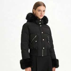 Doudoune pour <span class=keywords><strong>femme</strong></span> avec garniture en fourrure - Certifiée GRS écologique, Logo personnalisé ODM/OEM, Usine avec 17 ans d'expérience, Expédition rapide - Product Image 2