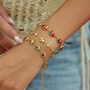 Pulsera con dije de mariquita para mujer, cadena de oro, diseño de insecto, regalo de joyería - Product Image 3
