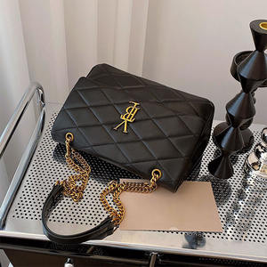 Sac à bandoulière décontracté pour femme avec chaîne noire, vente en gros directe d'usine, nouvelle mode, sac messager pour femme - Product Image 3