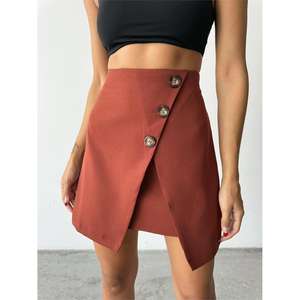 ชุดเซ็ตเสื้อครอปแจ็คเก็ตสีเทอร์ราคอตต้า 2 ชิ้น และกระโปรงติดกระดุมเหนือเข่า ทรงหลวม สไตล์ลำลอง ขาบาน - Product Image 3