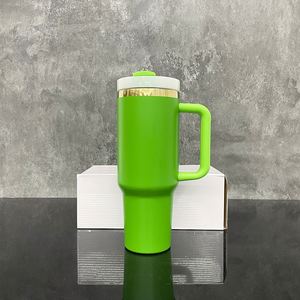 Vaso Personalizado con Logotipo, Sublimación en Blanco, 40 oz, H2.0, Dorado Espejo en la Parte Inferior, para Grabado Láser Navideño - Product Image 3