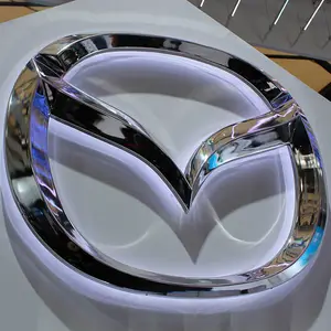 Bolha de vácuo Símbolo Automotivo 3D Backlit Carta Logotipo Do Carro Cromo com Nomes