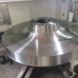 Mặt bích tùy chỉnh, bánh răng và vòng bi | OEM rèn Thép các bộ phận cơ khí phi tiêu chuẩn | mô hình trục gá kiến trúc - Product Image 1