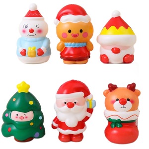 Jouet en PU version Q, série Noël, anti-stress à rebond lent pour enfants, vente en gros usine - Product Image 4