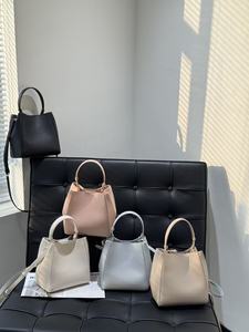 <span class=keywords><strong>Bolsos</strong></span> de Cuero Genuino al por Mayor, Piel de Vacuno Granulada de Grado Lujo, Etiqueta Privada, Suministro para Boutiques, Bolso Tote Tipo Cubo con Borde Acampanado - Product Image 5