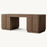 Bureau de direction élégant et moderne avec plateau en marbre foncé, bois cannelé, 4 tiroirs, coins arrondis et base sur socle pour bureau à domicile, personnalisable OEM