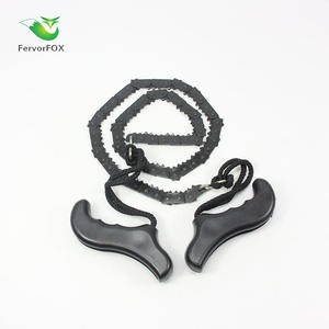 เลื่อยโซ่พกพาพร้อมด้ามจับพลาสติก 10 นิ้ว สีดำ เครื่องมือเอาตัวรอดสำหรับการตั้งแคมป์และการตัดไม้ - Product Image 4